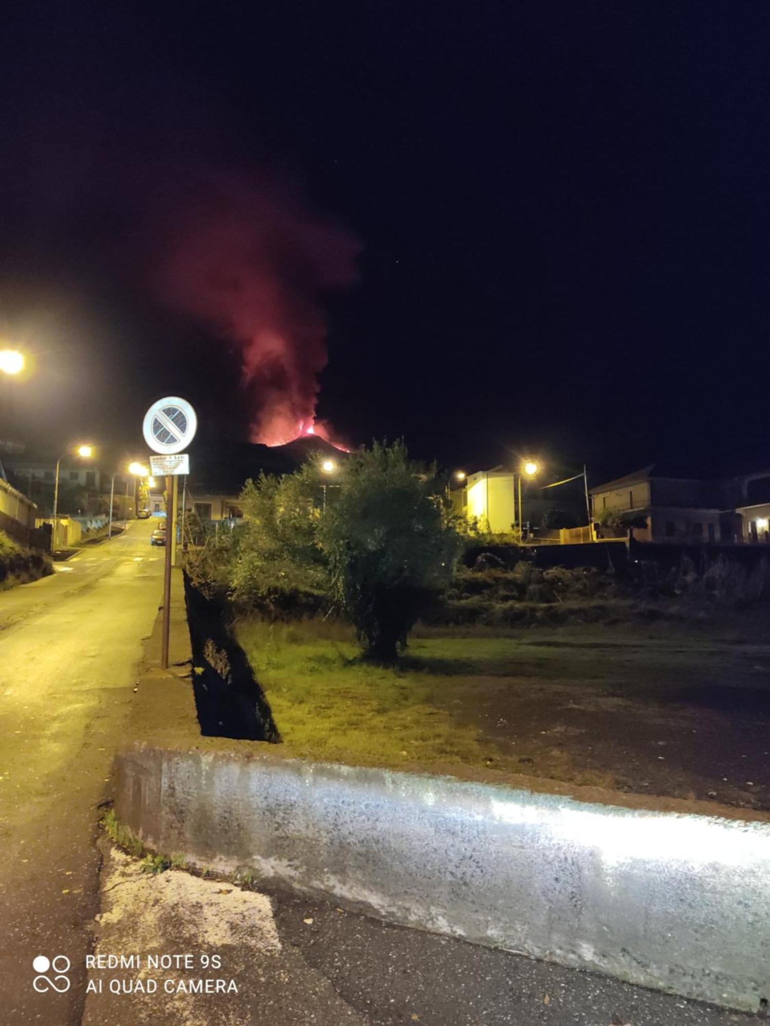 مبيت وإفطار زافيرانا إتنيا Etna En Vie المظهر الخارجي الصورة